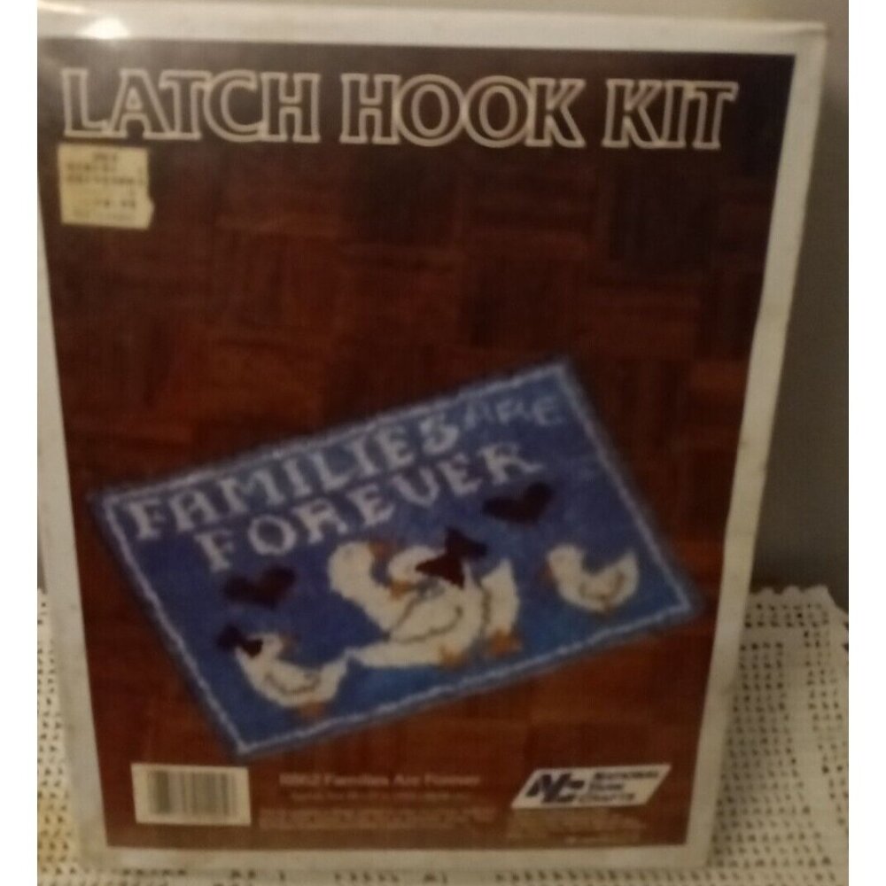 National Yarn Crafts Latch Hook Kit R862 Families Are Forever  20"X27"  Sealed